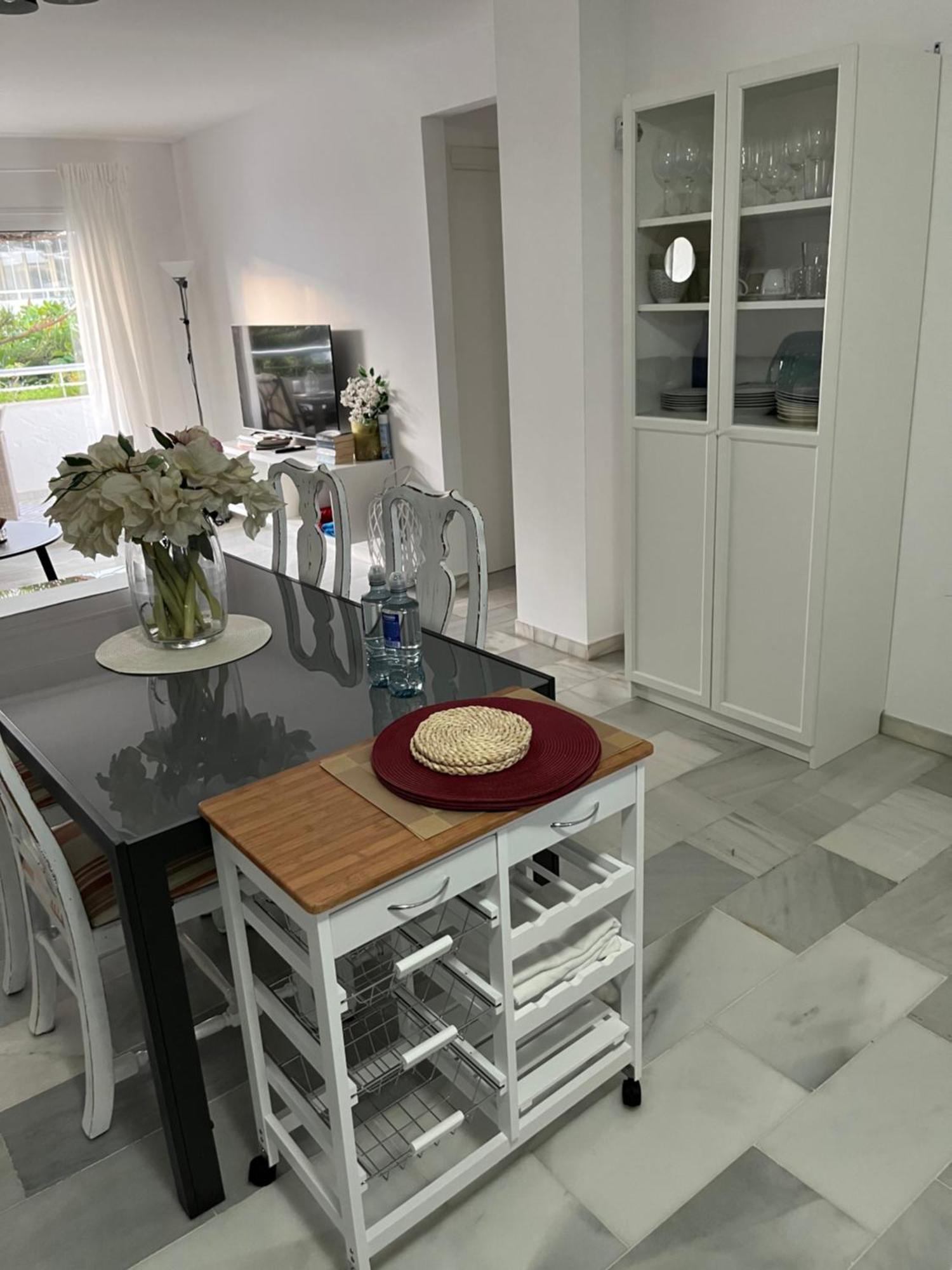 Apartemen Estrelicia Iii *